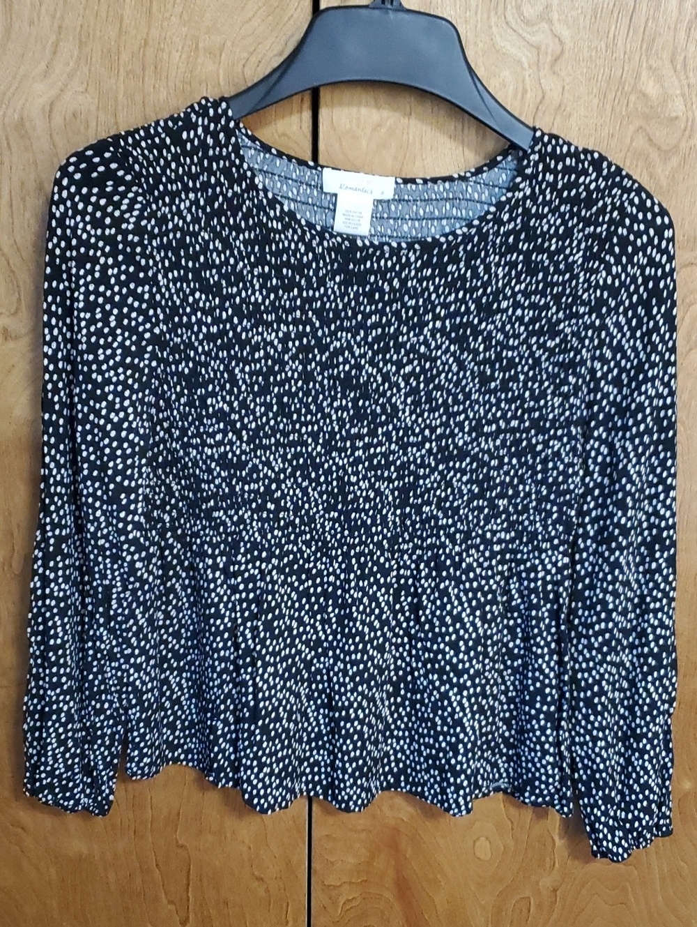Urban Romantics Women's Black & Beige Long Dots Long-Sleeve Blouse Size M